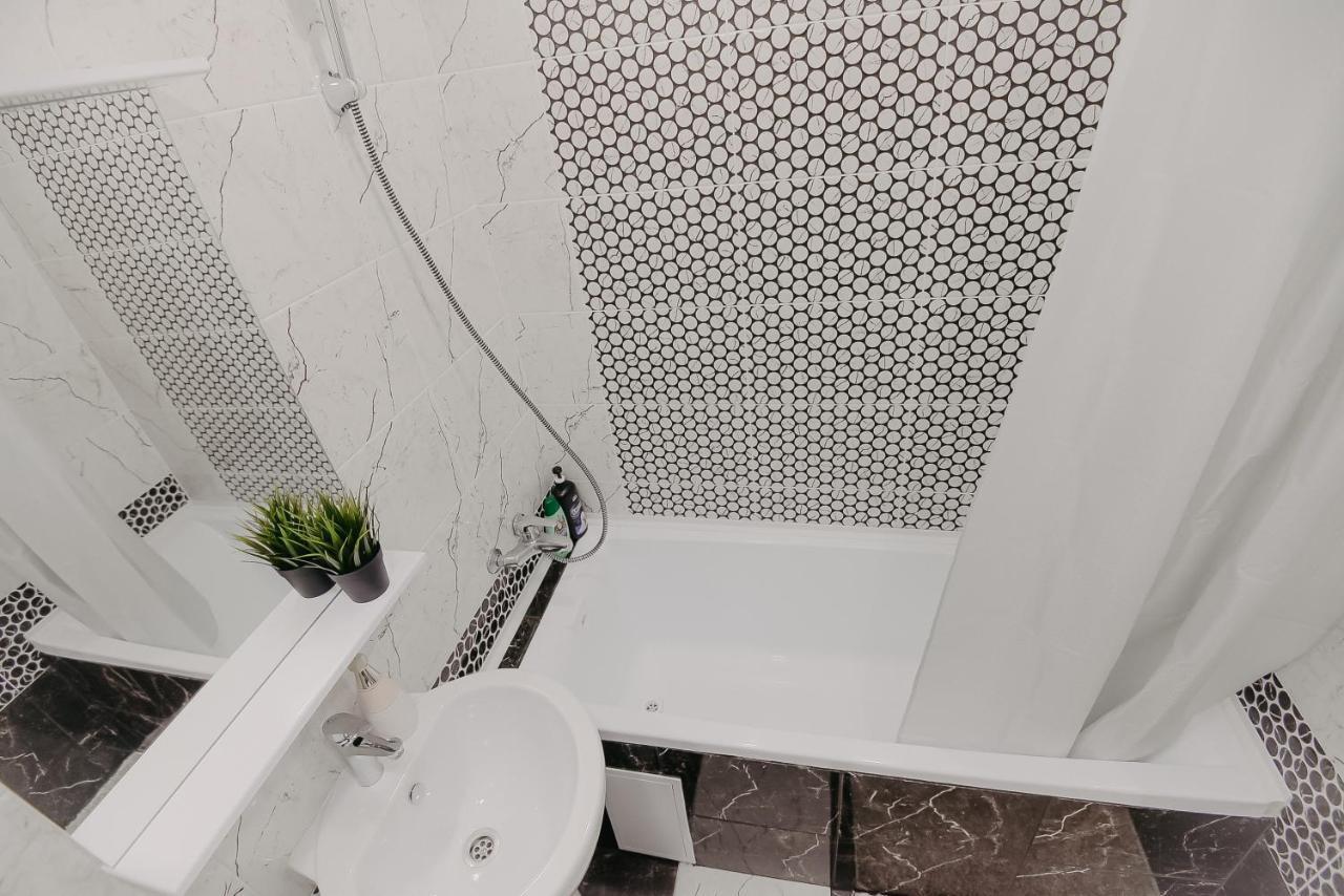 Vip Апартаменты Однокомнатная Квартира Oral Exterior foto